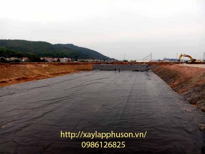 Công trình thi công bạt nhựa HDPE lót hồ chứa nước thải tại Bắc Giang