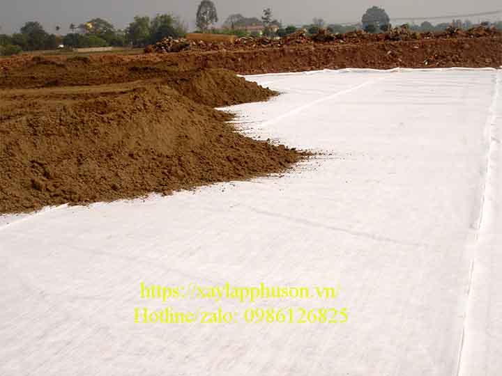 Vải địa kỹ thauatj 12kN/m sử dụng phổ biens trong các dự án đường giao thông